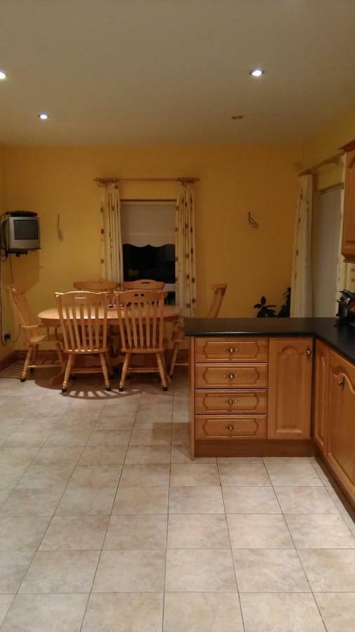 Warm And Welcoming Family Home Ballinrobe Luaran gambar