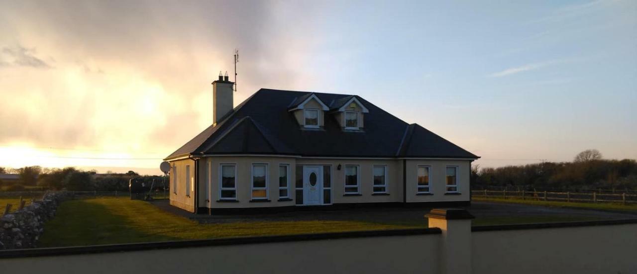 Warm And Welcoming Family Home Ballinrobe Luaran gambar
